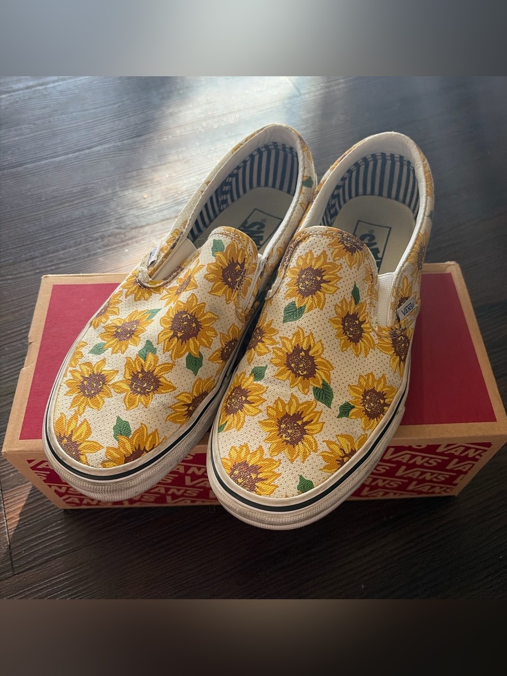 women’s vans classic slip-ons sunflower